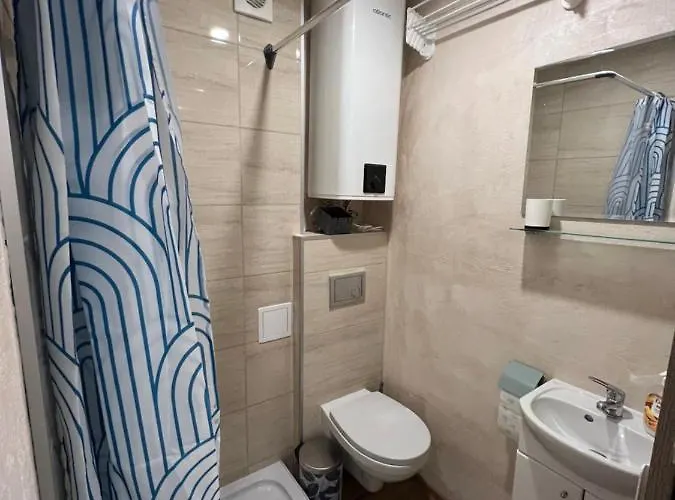 Apartamentsbymatyrafa-iv *