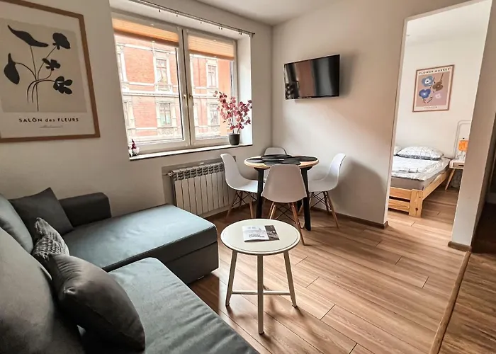 Apartamentsbymatyrafa-iv *