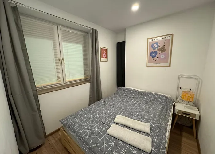 Apartamentsbymatyrafa-iv *